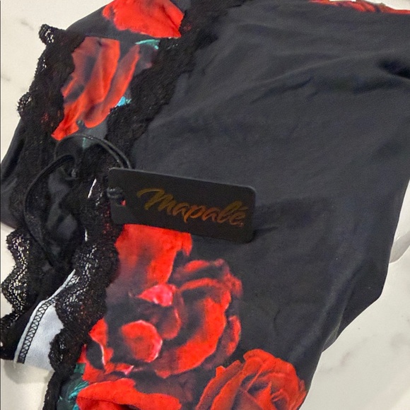 Mapale Black and Red Lingerie - Picture 3 of 3